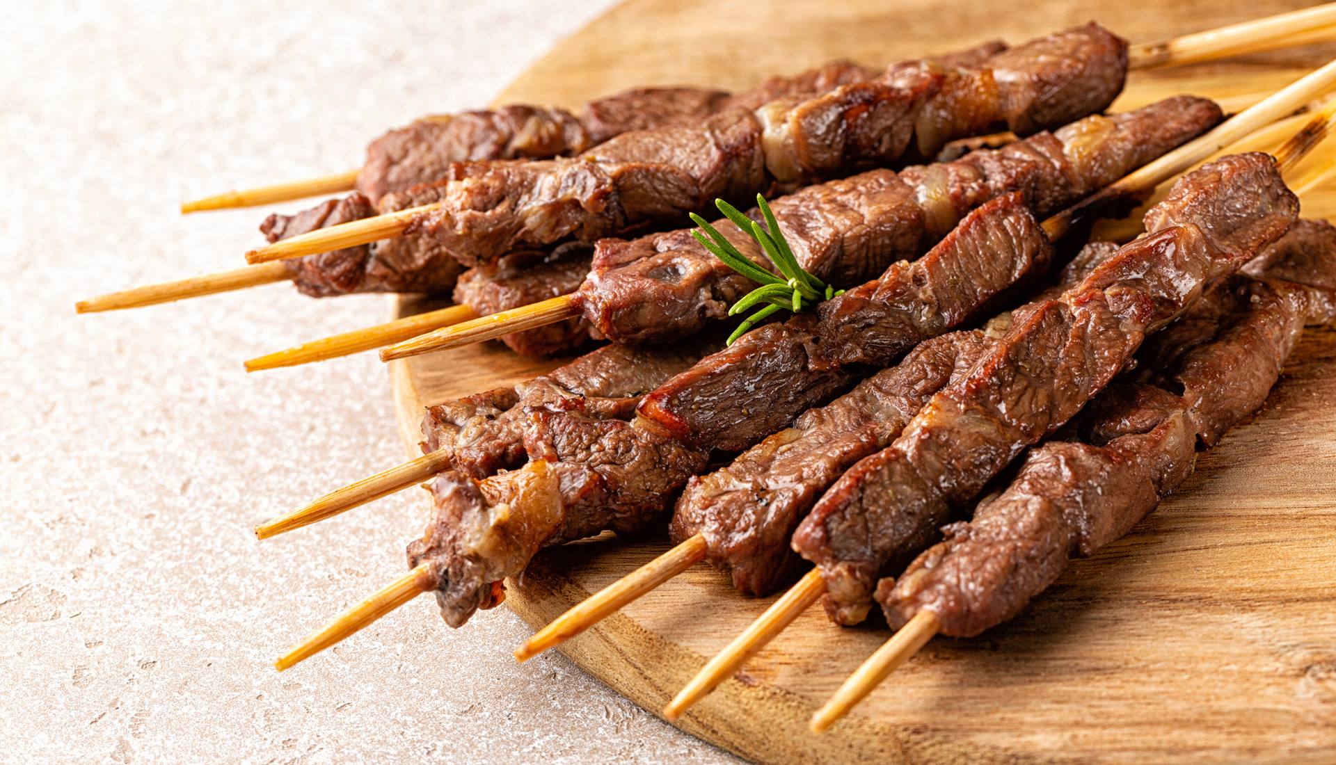 Palillos y pinchos de la marca 'El Leñador'