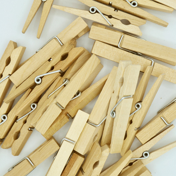 Pinzas y Palillos